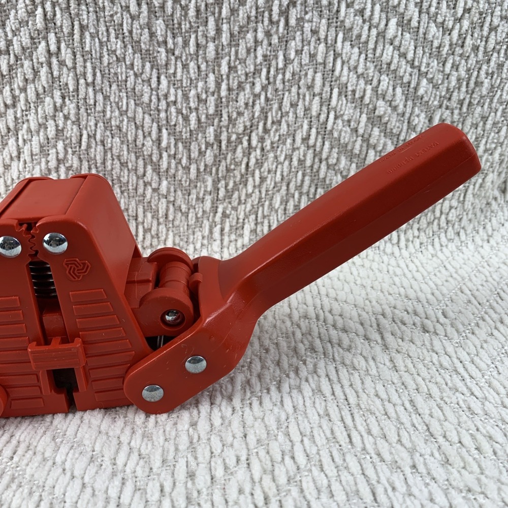 Northern Brewer Red Plastic and Metal Bottle Capper Tool Home Brew DIY Bottling - Picture 9 of 11
